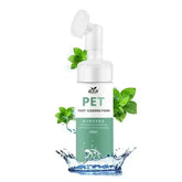 TAILTRAIL PET foot cleansing foam with mint leaves for dog paw care and cleaning.