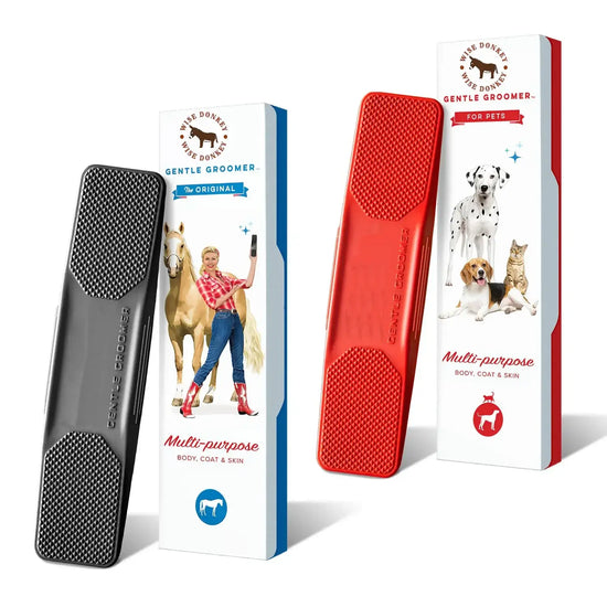 TAILTRAIL Pet Gentle Groomer Brush in black and red packaging for effective grooming and comfort.