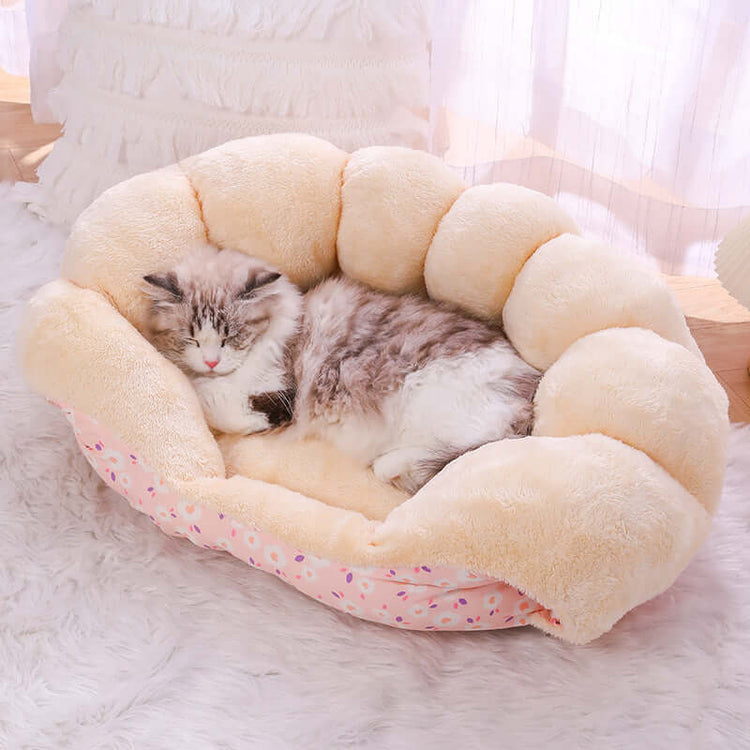 TAILTRAIL Pet Winter Thermal Sofa Bed Cozy Nest for Cats Dogs